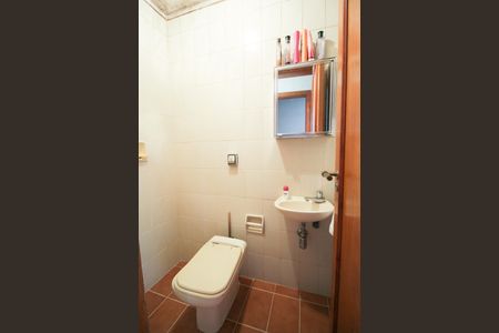 Apartamento para alugar com 200m², 4 quartos e 3 vagasBanheiro de serviço