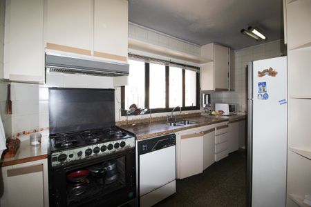 Apartamento para alugar com 200m², 4 quartos e 3 vagasCozinha