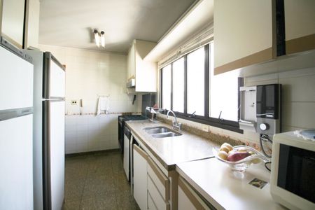 Apartamento para alugar com 200m², 4 quartos e 3 vagasCozinha