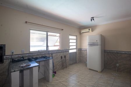 Cozinha de casa para alugar com 3 quartos, 200m² em Cristal, Porto Alegre