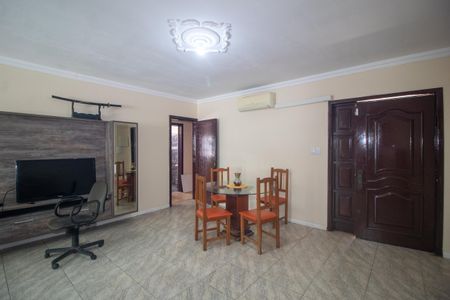 Sala de casa para alugar com 3 quartos, 200m² em Cristal, Porto Alegre