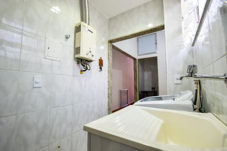 Apartamento à venda com 58m², 2 quartos e 1 vaga Apartamento à venda com 58m², 2 quartos e 1 vagaÁrea de Serviço