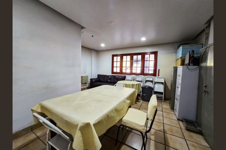 Apartamento à venda com 58m², 2 quartos e 1 vaga Apartamento à venda com 58m², 2 quartos e 1 vagaÁrea comum - Salão de festas