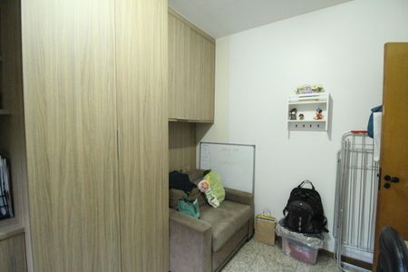 Apartamento à venda com 107m², 4 quartos e 2 vagasQuarto 3