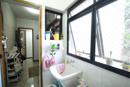 Apartamento à venda com 107m², 4 quartos e 2 vagasÁrea de Serviço