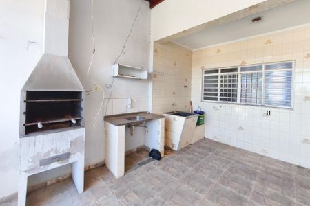 Casa à venda com 277m², 3 quartos e 3 vagas Casa à venda com 277m², 3 quartos e 3 vagasÁrea de Serviço