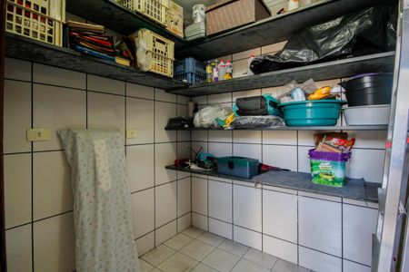 Casa para alugar com 98m², 2 quartos e 2 vagas Casa para alugar com 98m², 2 quartos e 2 vagasDespensa