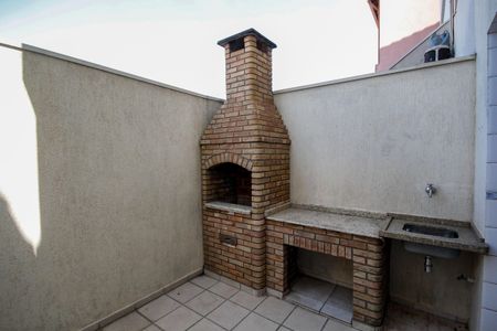 Casa para alugar com 98m², 2 quartos e 2 vagas Casa para alugar com 98m², 2 quartos e 2 vagasÁrea Externa