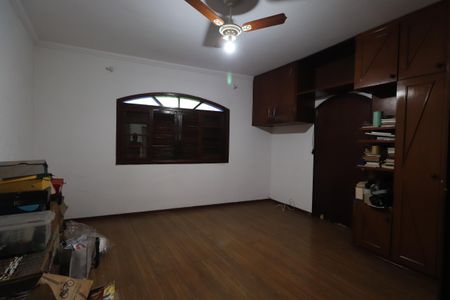 Casa à venda com 400m², 5 quartos e 3 vagasSuíte