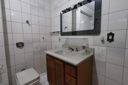 Casa à venda com 400m², 5 quartos e 3 vagasBanheiro da Suíte 1