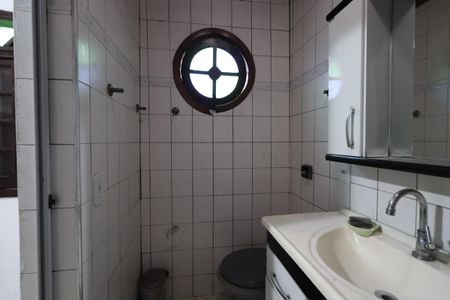 Casa à venda com 400m², 5 quartos e 3 vagasBanheiro da Suíte 4