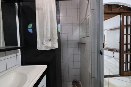 Casa à venda com 400m², 5 quartos e 3 vagasBanheiro da Suíte 4