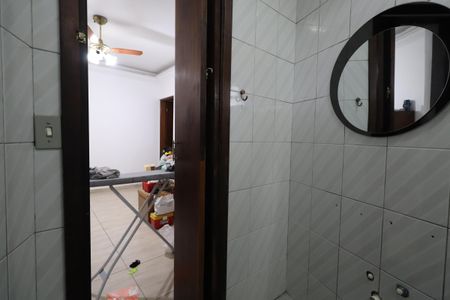 Casa à venda com 400m², 5 quartos e 3 vagasBanheiro da Suíte 2