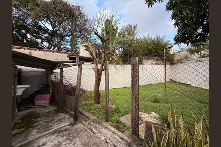 Casa à venda com 428m², 4 quartos e 5 vagas Casa à venda com 428m², 4 quartos e 5 vagasÁrea Externa