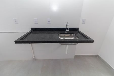 Apartamento à venda com 40m², 2 quartos e sem vaga Apartamento à venda com 40m², 2 quartos e sem vagaCozinha e Área de Serviço