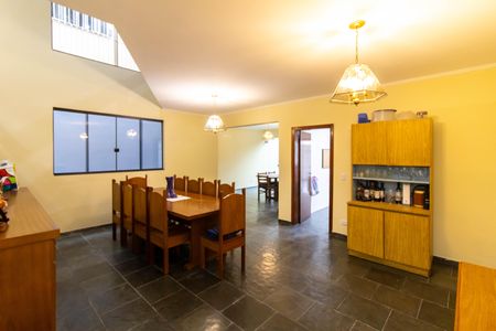 Casa para alugar com 100m², 4 quartos e 3 vagas Casa para alugar com 100m², 4 quartos e 3 vagasSala de Jantar