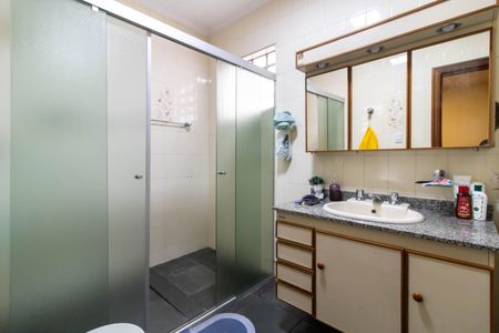 Casa para alugar com 100m², 4 quartos e 3 vagas Casa para alugar com 100m², 4 quartos e 3 vagasBanheiro da Suíte 2