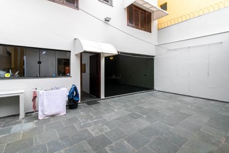 Casa para alugar com 100m², 4 quartos e 3 vagas Casa para alugar com 100m², 4 quartos e 3 vagasArea Externa