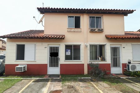 Casa de condomínio à venda com 72m², 3 quartos e 1 vagaPlaquinha