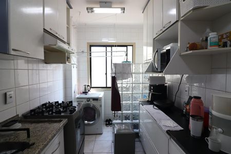 Apartamento à venda com 57m², 2 quartos e 1 vagaCozinha e Área de Serviço