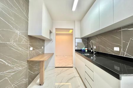 Apartamento à venda com 77m², 2 quartos e 1 vaga Apartamento à venda com 77m², 2 quartos e 1 vagaCozinha