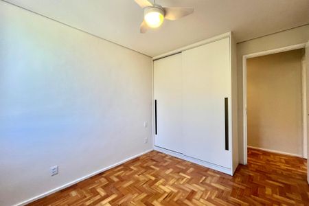 Apartamento à venda com 77m², 2 quartos e 1 vaga Apartamento à venda com 77m², 2 quartos e 1 vagaQuarto