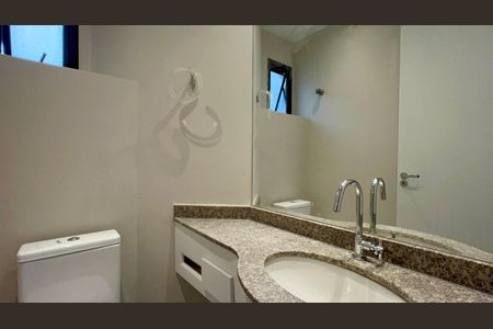 Apartamento para alugar com 260m², 3 quartos e 3 vagasLavabo