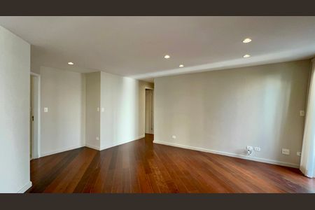 Apartamento para alugar com 260m², 3 quartos e 3 vagasSala 2