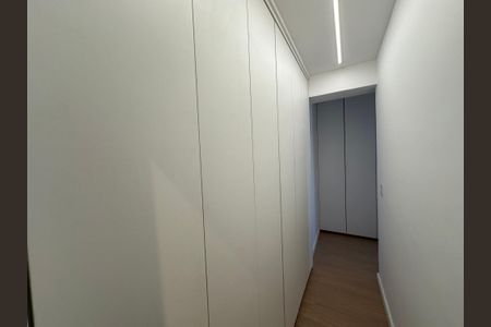 Apartamento à venda com 54m², 1 quarto e 2 vagas Apartamento à venda com 54m², 1 quarto e 2 vagasCloset