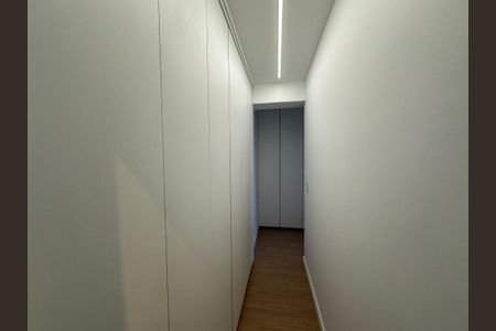 Apartamento à venda com 54m², 1 quarto e 2 vagas Apartamento à venda com 54m², 1 quarto e 2 vagasCloset