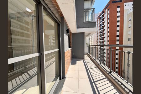 Apartamento à venda com 63m², 1 quarto e 2 vagas Apartamento à venda com 63m², 1 quarto e 2 vagasVaranda