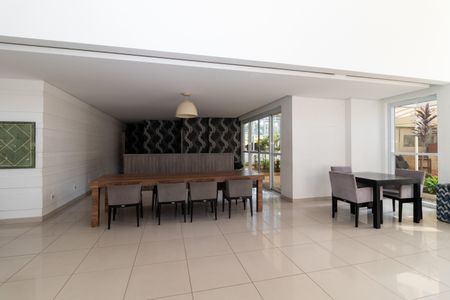 Apartamento à venda com 53m², 2 quartos e 2 vagas Apartamento à venda com 53m², 2 quartos e 2 vagasÁrea comum - Salão de Festas