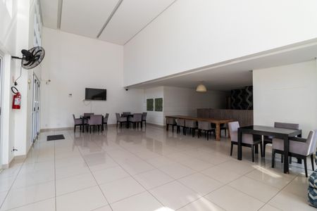 Apartamento à venda com 53m², 2 quartos e 2 vagas Apartamento à venda com 53m², 2 quartos e 2 vagasÁrea comum - Salão de Festas