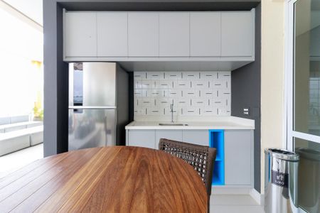 Studio à venda com 42m², 1 quarto e 1 vaga Studio à venda com 42m², 1 quarto e 1 vagaLounge