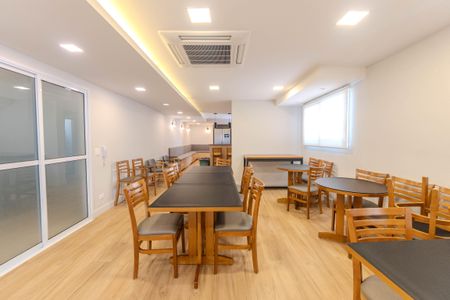 Apartamento à venda com 40m², 1 quarto e 1 vaga Apartamento à venda com 40m², 1 quarto e 1 vagaÁrea comum - Salão de festas