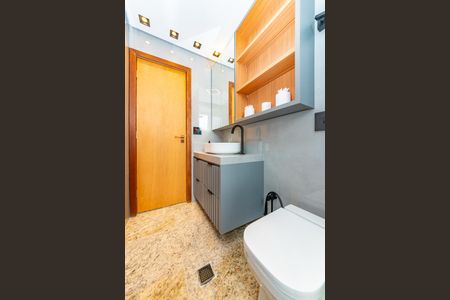 Apartamento à venda com 144m², 4 quartos e 2 vagas Apartamento à venda com 144m², 4 quartos e 2 vagasBanheiro Social