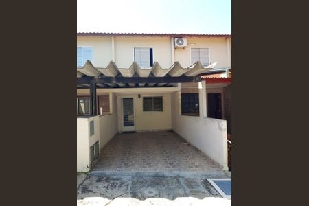 Casa de condomínio à venda com 64m², 2 quartos e 1 vagaFoto 01