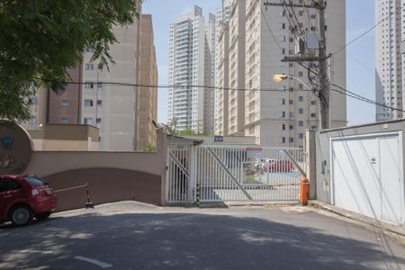 Apartamento para alugar com 47m², 2 quartos e 1 vaga Apartamento para alugar com 47m², 2 quartos e 1 vagaFachada