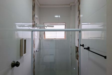 Apartamento para alugar com 78m², 2 quartos e 1 vaga Apartamento para alugar com 78m², 2 quartos e 1 vagaBanheiro da Suíte