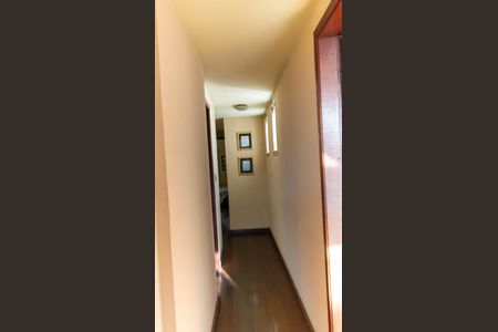 Apartamento à venda com 304m², 4 quartos e 2 vagas Apartamento à venda com 304m², 4 quartos e 2 vagasCorredor