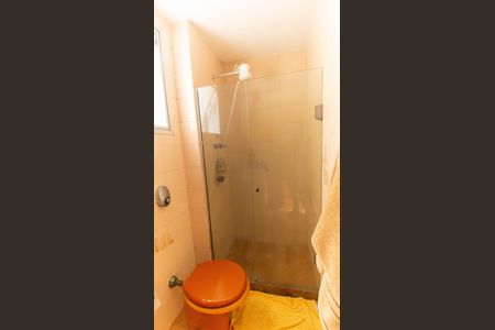 Apartamento à venda com 304m², 4 quartos e 2 vagas Apartamento à venda com 304m², 4 quartos e 2 vagasBanheiro Social 1