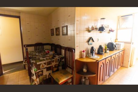 Apartamento à venda com 304m², 4 quartos e 2 vagas Apartamento à venda com 304m², 4 quartos e 2 vagasCozinha