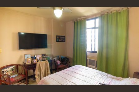 Apartamento à venda com 304m², 4 quartos e 2 vagas Apartamento à venda com 304m², 4 quartos e 2 vagasSuíte 1