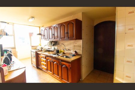 Apartamento à venda com 304m², 4 quartos e 2 vagas Apartamento à venda com 304m², 4 quartos e 2 vagasCozinha