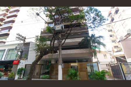 Apartamento à venda com 304m², 4 quartos e 2 vagas Apartamento à venda com 304m², 4 quartos e 2 vagasFachada