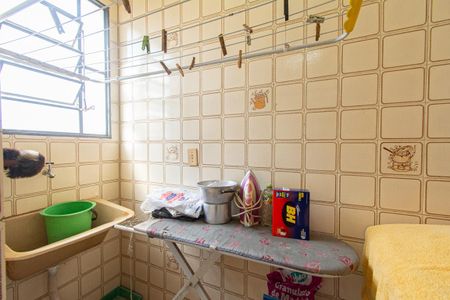 Apartamento à venda com 70m², 3 quartos e 1 vaga Apartamento à venda com 70m², 3 quartos e 1 vagaCozinha e Área de Serviço