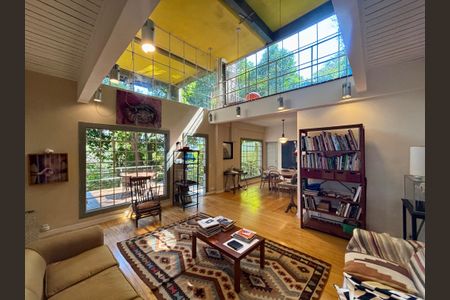 Casa à venda com 234m², 4 quartos e 1 vagaSala