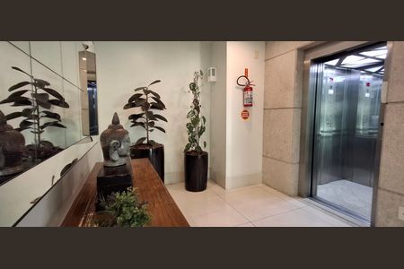 Apartamento para alugar com 76m², 2 quartos e 2 vagasHall de entrada