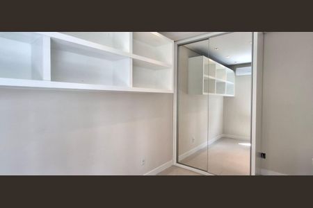 Apartamento para alugar com 76m², 2 quartos e 2 vagasQuarto