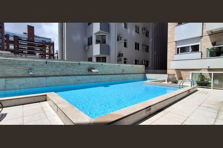 Apartamento para alugar com 76m², 2 quartos e 2 vagasÁrea comum - Piscina